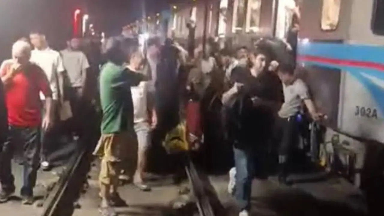 Bayrampaşa'da Trafo Patladı: Tramvay Seferleri Durdu