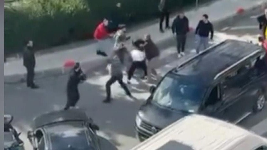 Bayrampaşa'da Yol Verme Tartışması Kavgaya Dönüştü