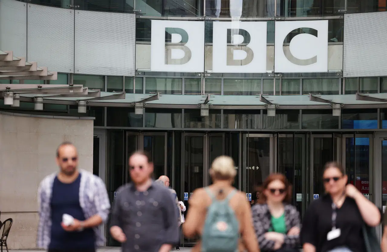 BBC'de büyük küçülme: Haber biriminde yüzlerce kişi işten çıkarılacak