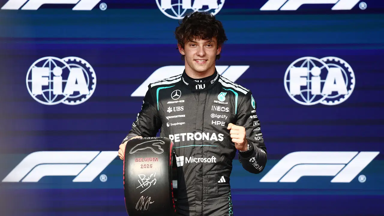 Belçika GP'de Pole Antonelli'nin: Mercedes Genç Yetenek Tarih Yazdı