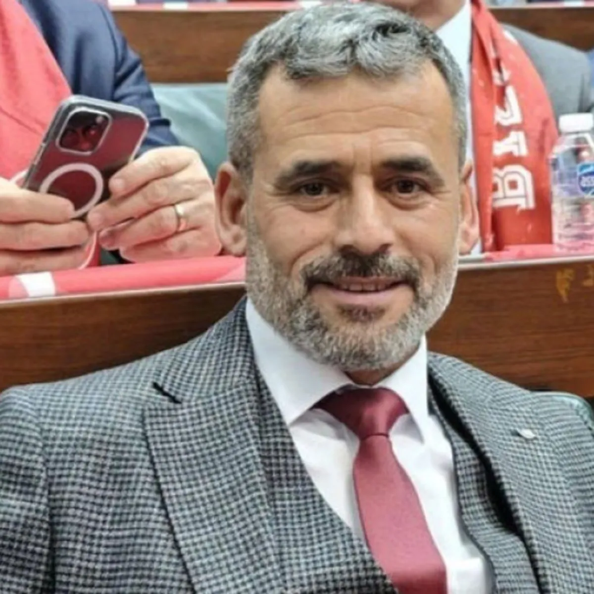 Belediye Başkanı Süleyman Çetinkaya'ya bıçaklı saldırı: Oğlu yaralandı