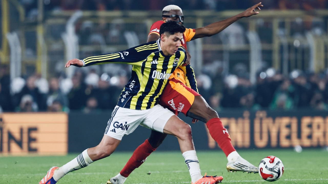 Benfica, Edson Alvarez için West Ham'ın kapısını çaldı