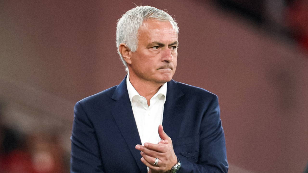 Benfica, Mourinho'nun Real Madrid'e transferini resmen duyurdu