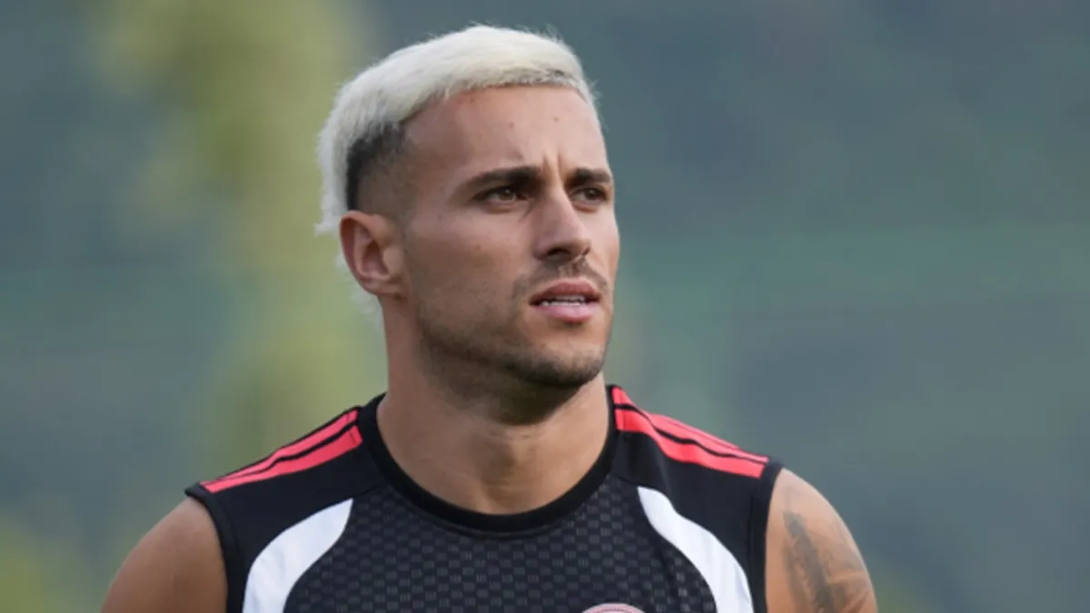 Benny, Batman Petrolspor’a imza attı