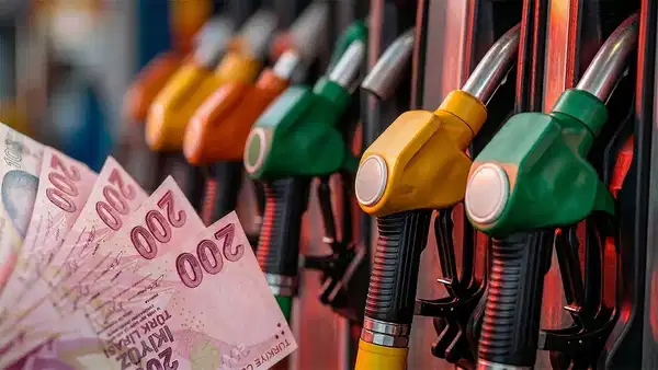 Benzine indirim: Akaryakıt fiyatları güncellendi