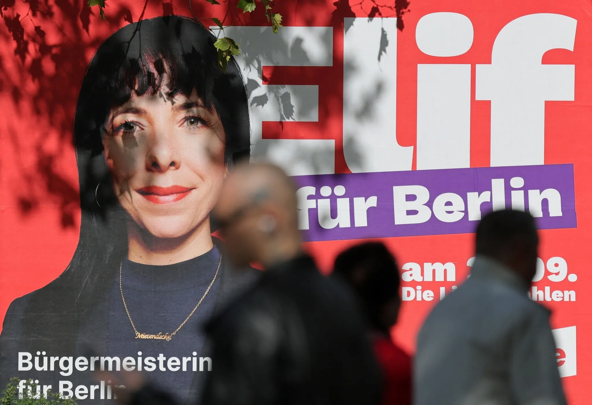 Berlin'de Sol Parti'nin adayı Elif Eralp'e Yahudi karşıtlığı suçlaması