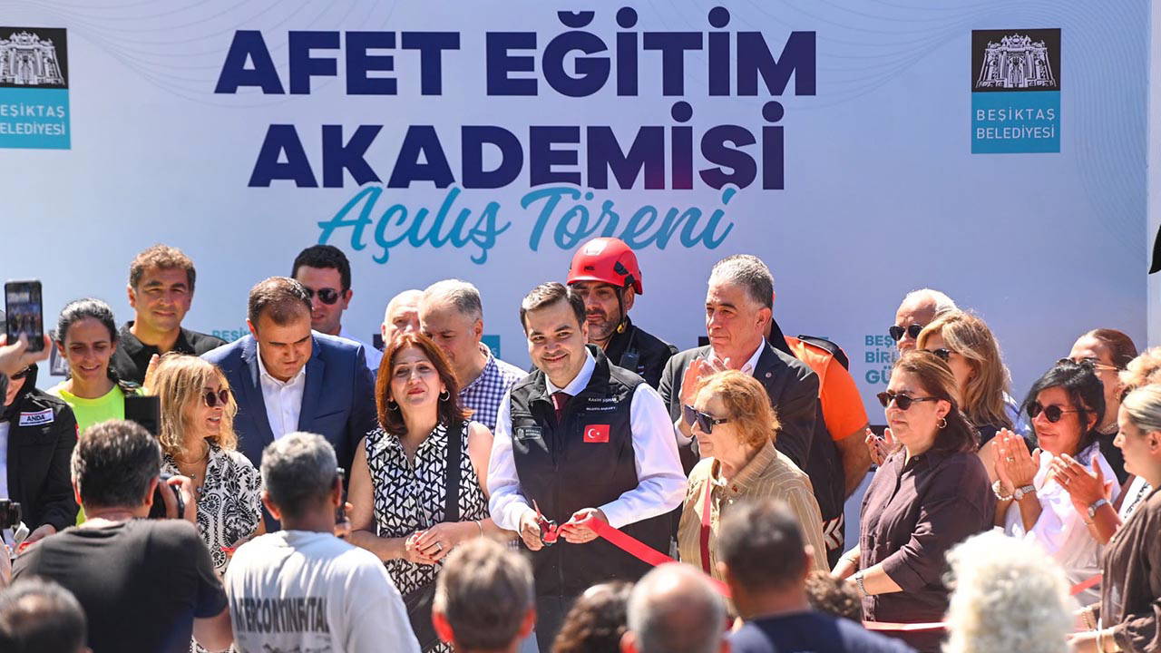 Beşiktaş Afet Eğitim Akademisi 17 Ağustos’un Yıl Dönümünde Açıldı