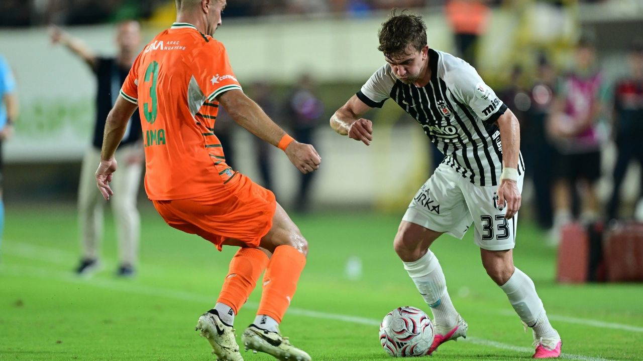 Beşiktaş Alanya'da Tartışmalı Hakem Kararlarıyla Kaybetti