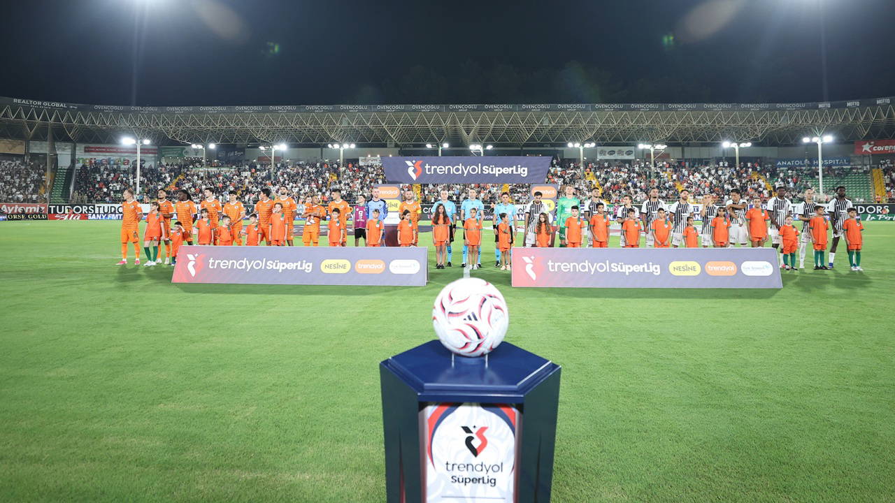 Beşiktaş'tan Alanyaspor maçında hakem tepkisi: '2026/2027 sezonu başladı