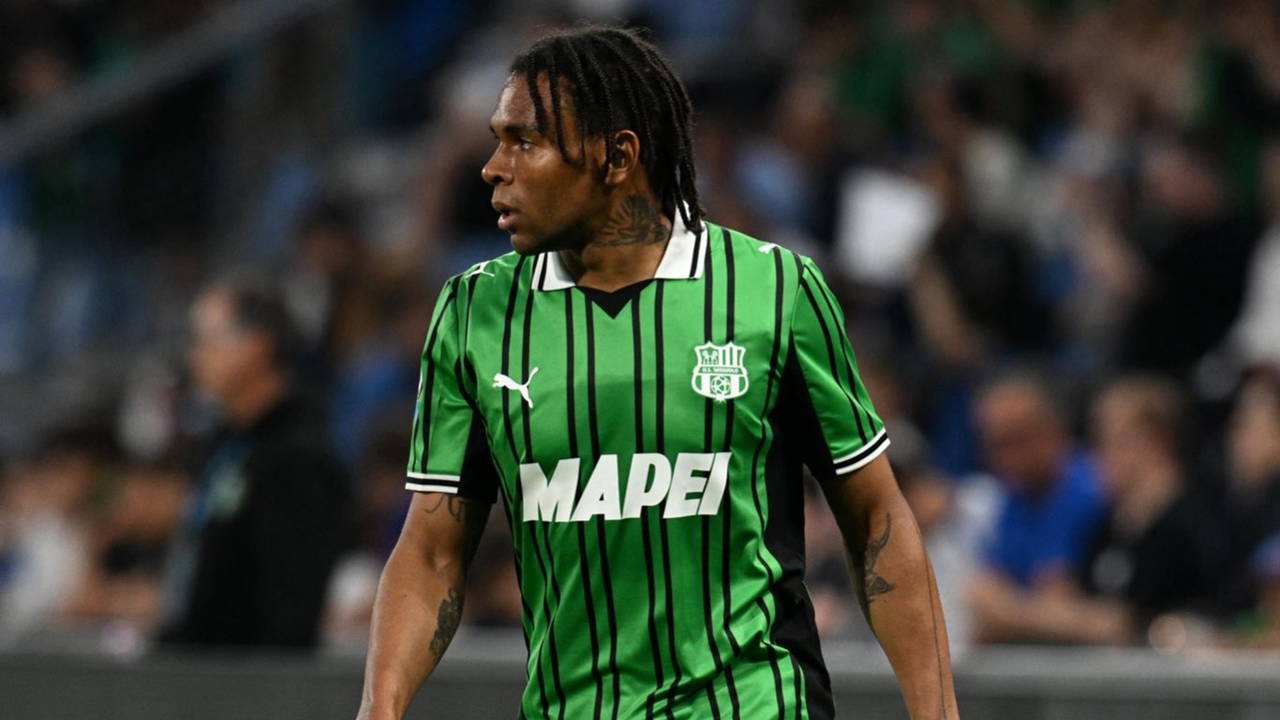 Beşiktaş, Sassuolo'nun Yıldızı Lauriente'yi Transfer Listesine Ekledi