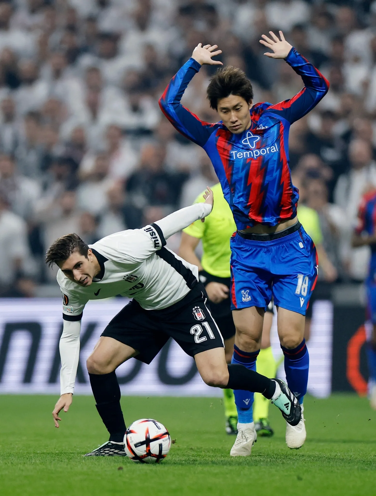 Beşiktaş ile Crystal Palace 2-2 berabere kaldı