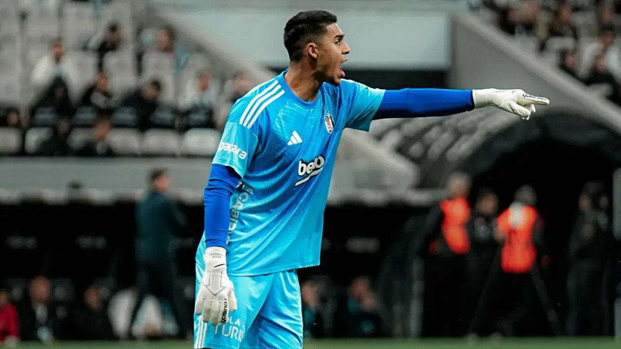 Beşiktaş, milli arada tek maç oynayan kalecisi Vasquez ile yollarını ayırdı