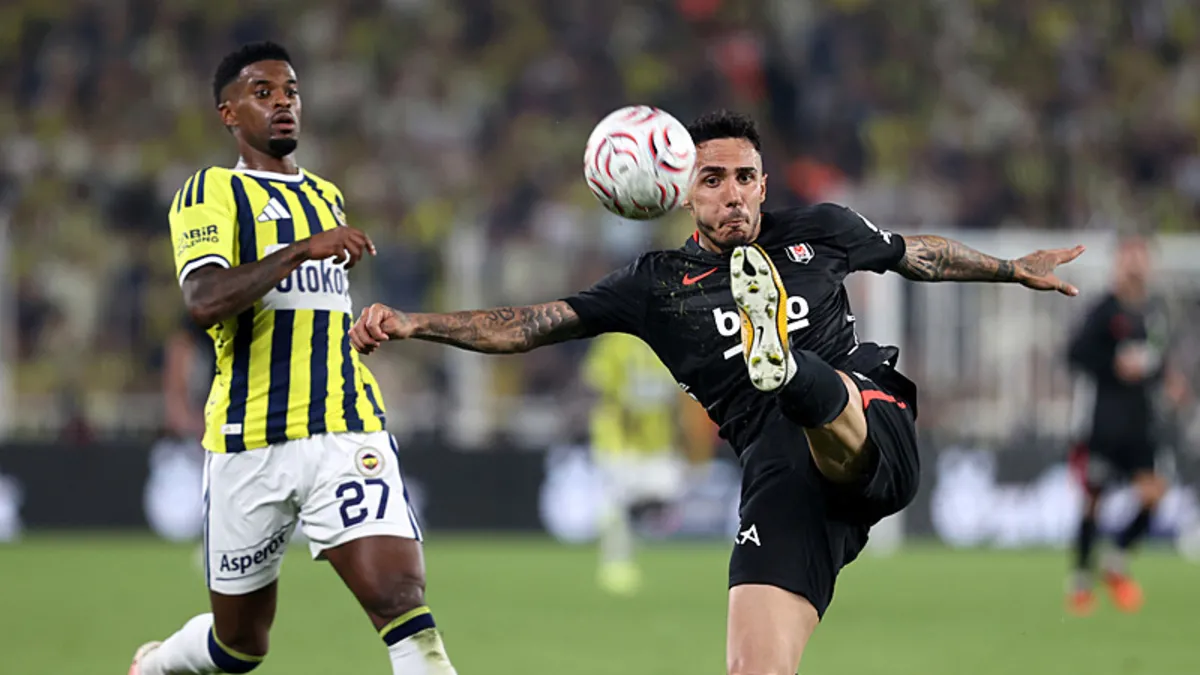 Beşiktaş'ta Emirhan Topçu'dan Archie Brown'a Gönderme