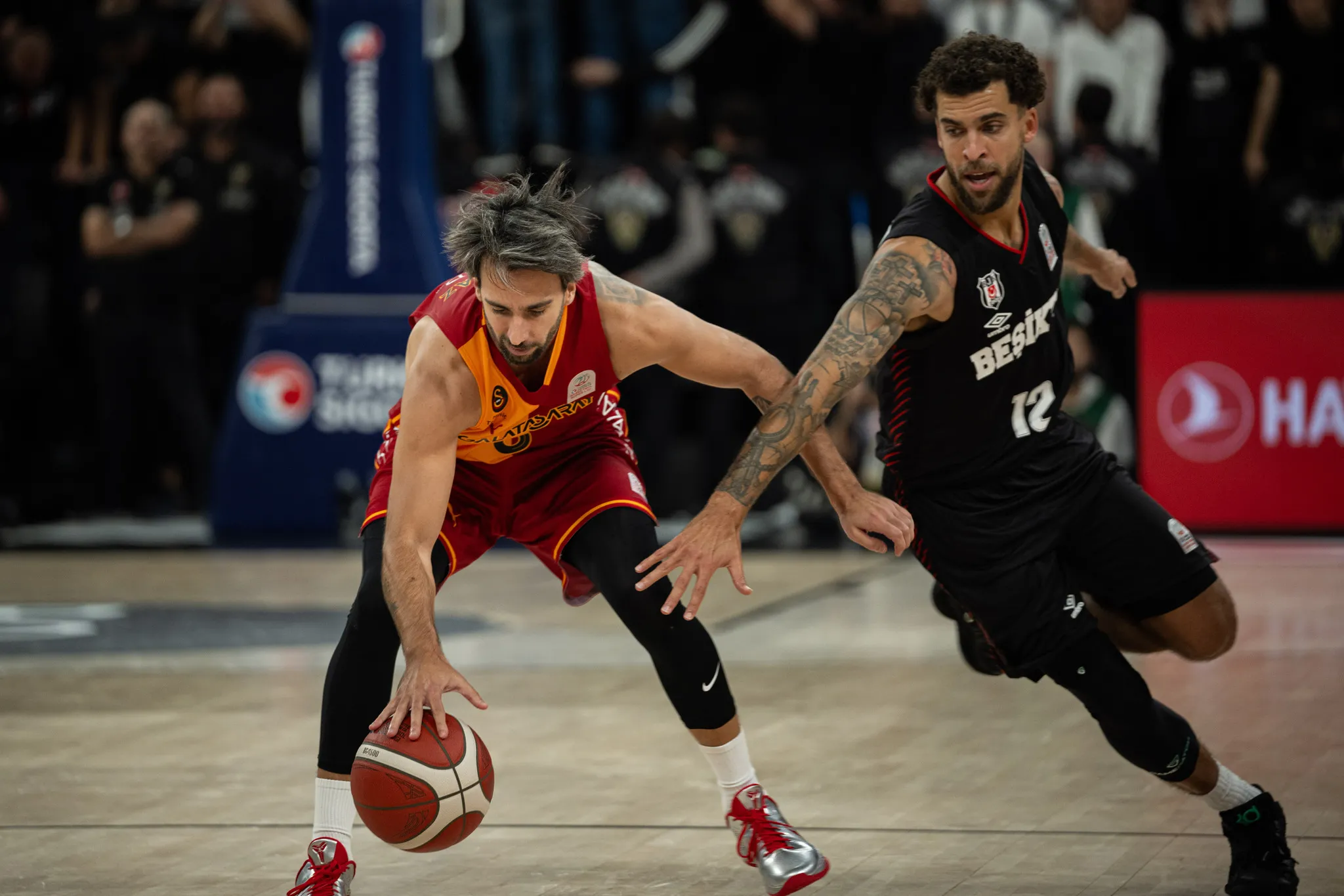 Beşiktaş evinde Galatasaray'ı derbide devirdi! Furkan Korkmaz yıldızlaştı