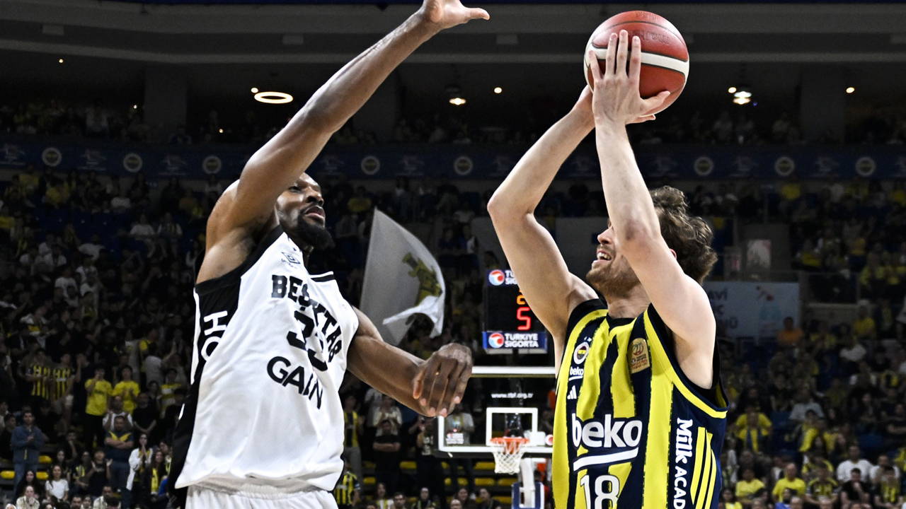 Beşiktaş GAİN, Fenerbahçe Beko'yu deplasmanda devirdi: Seride 1-0 önde