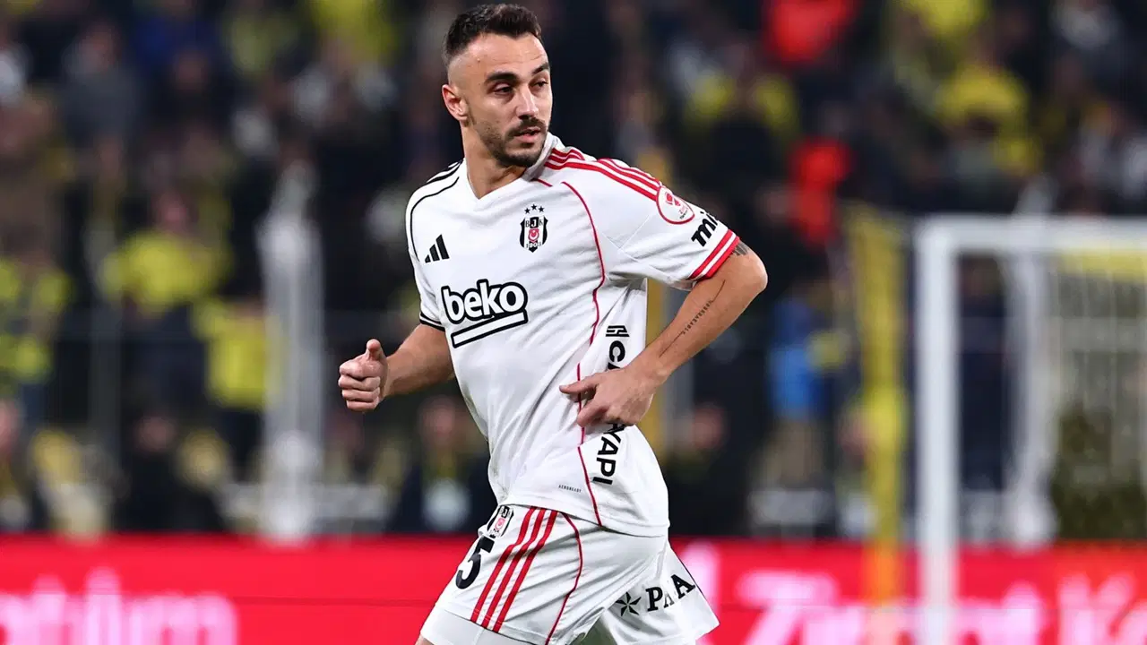 Beşiktaş Gökhan Sazdağı'nın Çorum FK'ya transferini açıkladı
