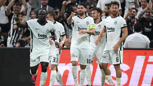 Beşiktaş Avrupa'da İlk Sınavını Yarına Veriyor: Hradec Kralove Kamp Kadrosu Açıklandı
