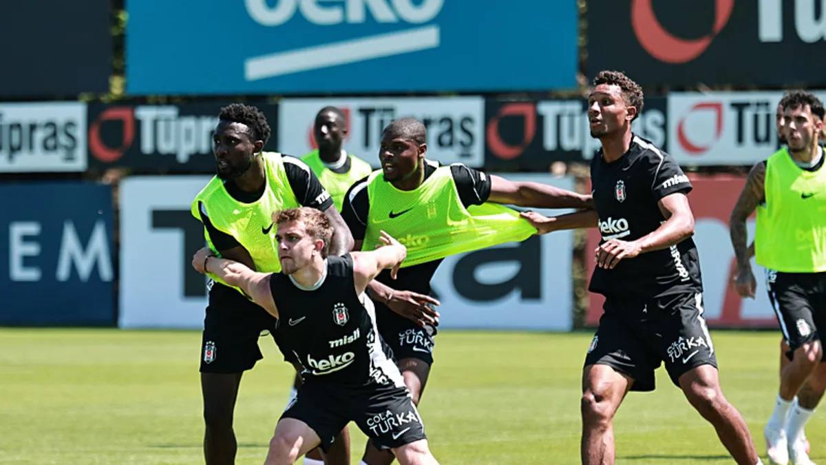 Beşiktaş, Hradec Kralove Maçına Hazır: Avrupa'da Kritik Viraj