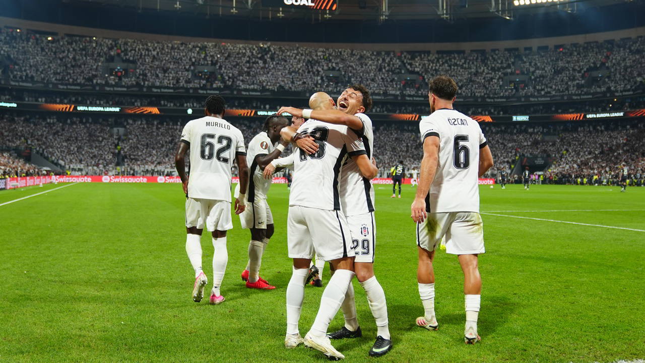 Beşiktaş Marsilya'yı 4-1 Yıktı: Avrupa'da Biz de Varız Mesajı