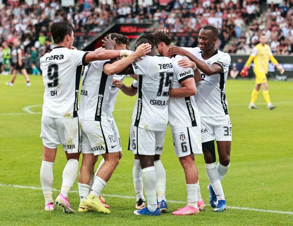 Beşiktaş'ın Midtjylland Zaferi Danimarka Basınında Yankı Buldu