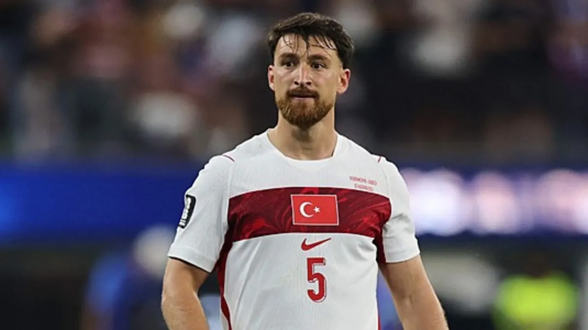 Beşiktaş'tan Salih Özcan Açıklaması: Yıldız Futbolcu İstanbul'da