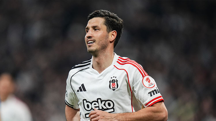 Beşiktaş, Salih Uçan ile Yollarını Ayırdı