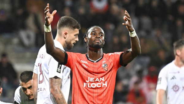 Beşiktaş sol bek için Fransa yolunda: Darlin Yongwa