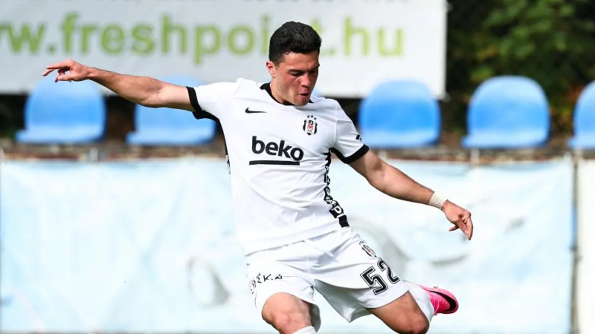 Beşiktaş’ta 2 Ayrılık Birden Açıklandı