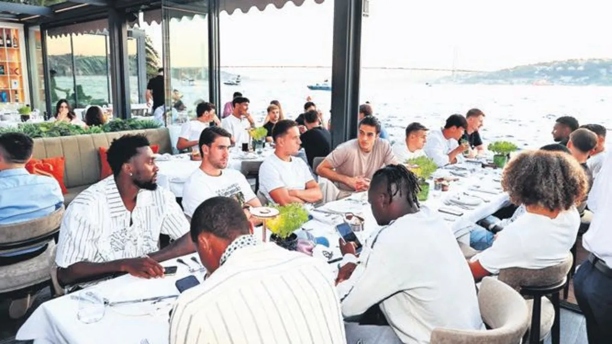 Beşiktaş'ta Takım Yemeği: Zalgiris Maçı Öncesi Moral Buluşması