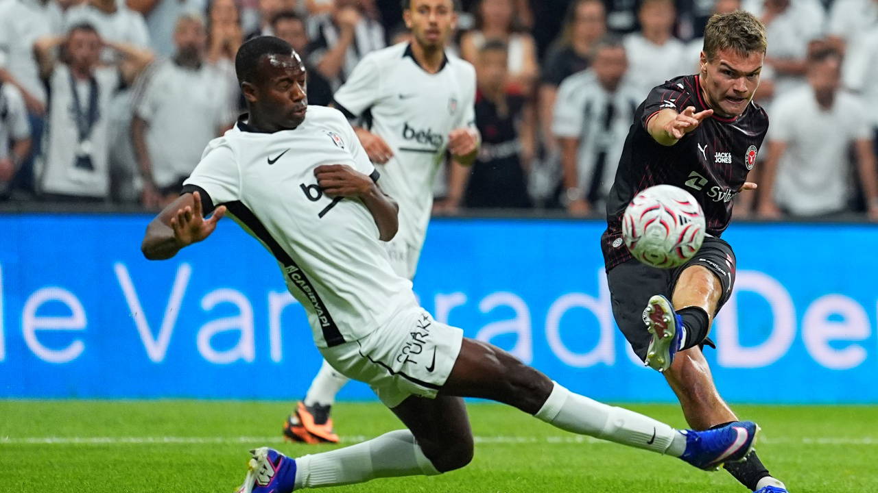 Beşiktaş'ta Tiago Djalo Sakatlandı, Midtjylland Maçına Devam Edemedi