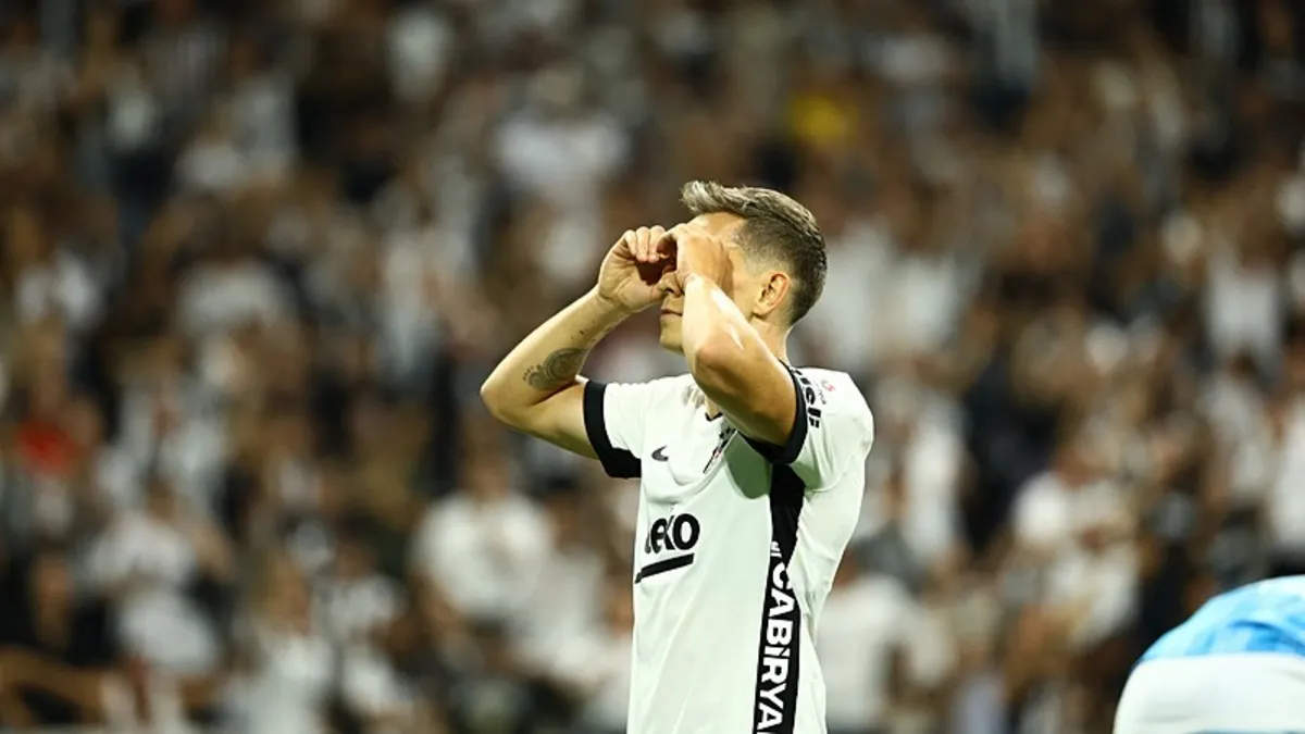 Beşiktaş'ta Trossard Şoku: Topuk Kemiğinde Ödem