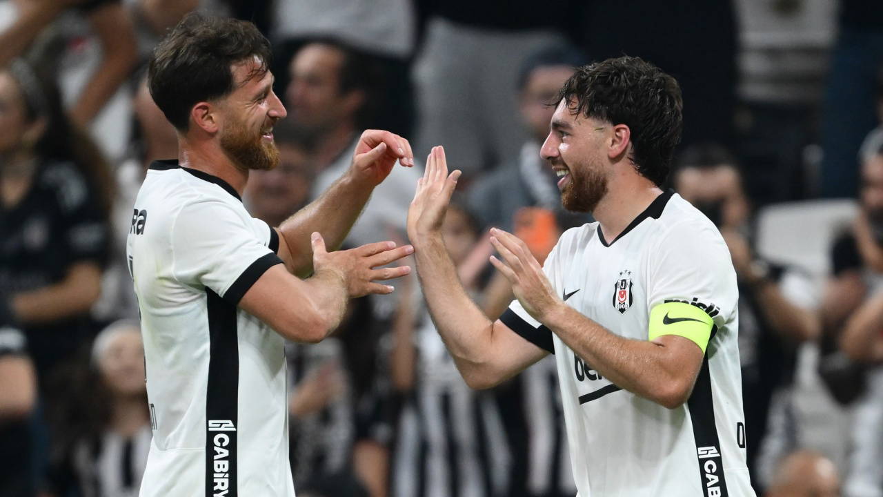 Beşiktaş'ta üç yeni transfer Midtjylland karşısında ilk 11'de