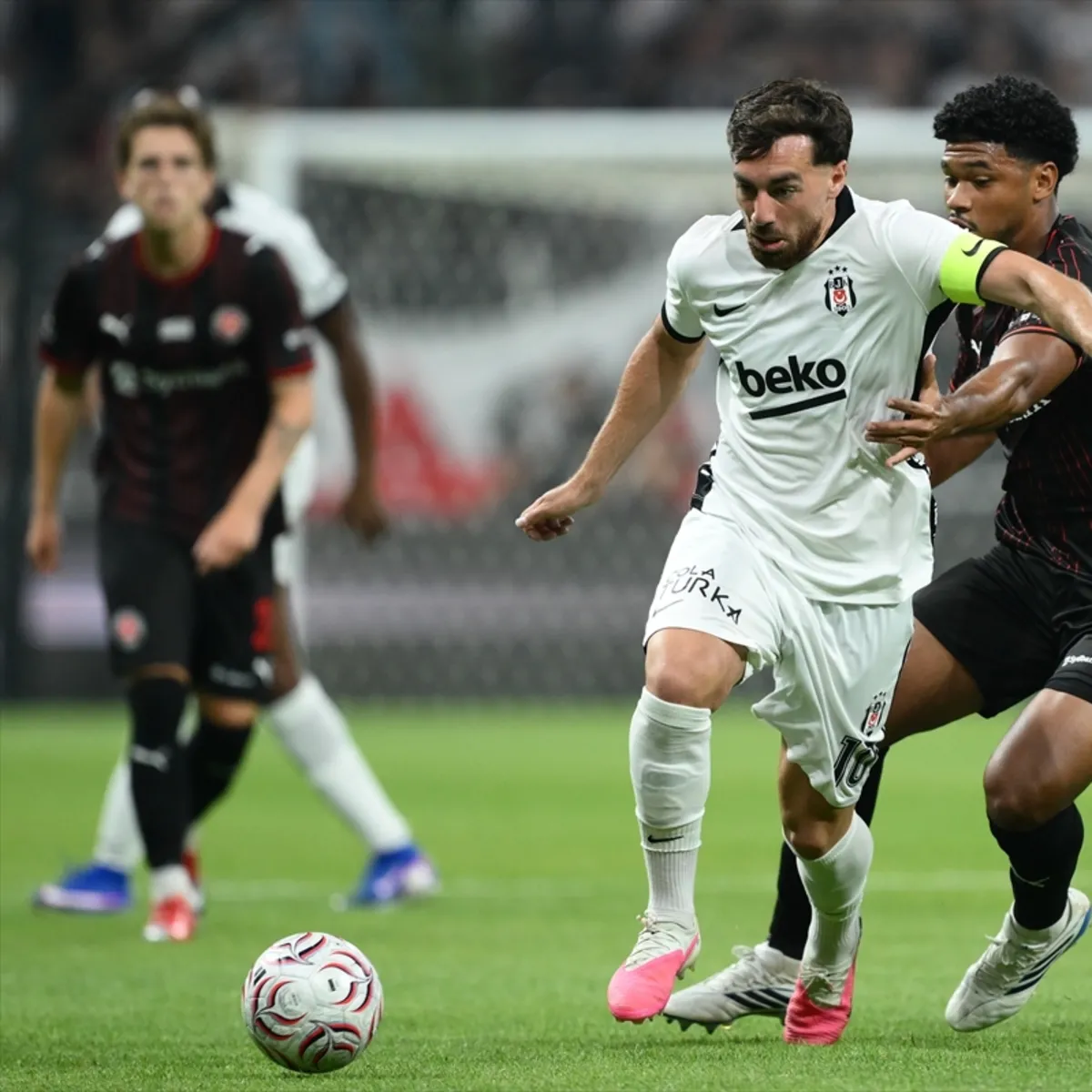 Beşiktaş'tan Avrupa'da dev adım: Midtjylland mağlup