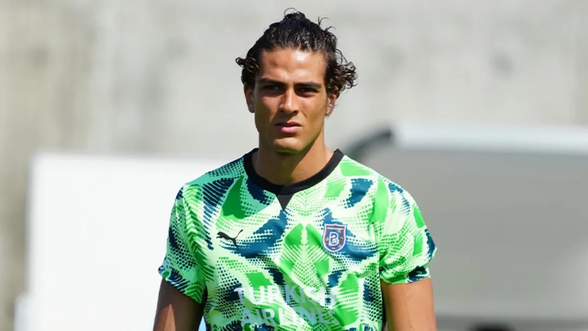 Beşiktaş'ın yeni kalecisi Doğan Alemdar İstanbul'da