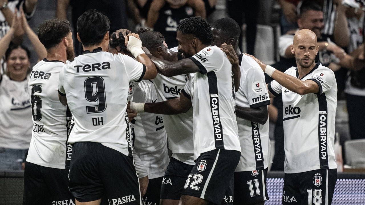 Beşiktaş'ın UEFA Avrupa Ligi kadrosu açıklandı