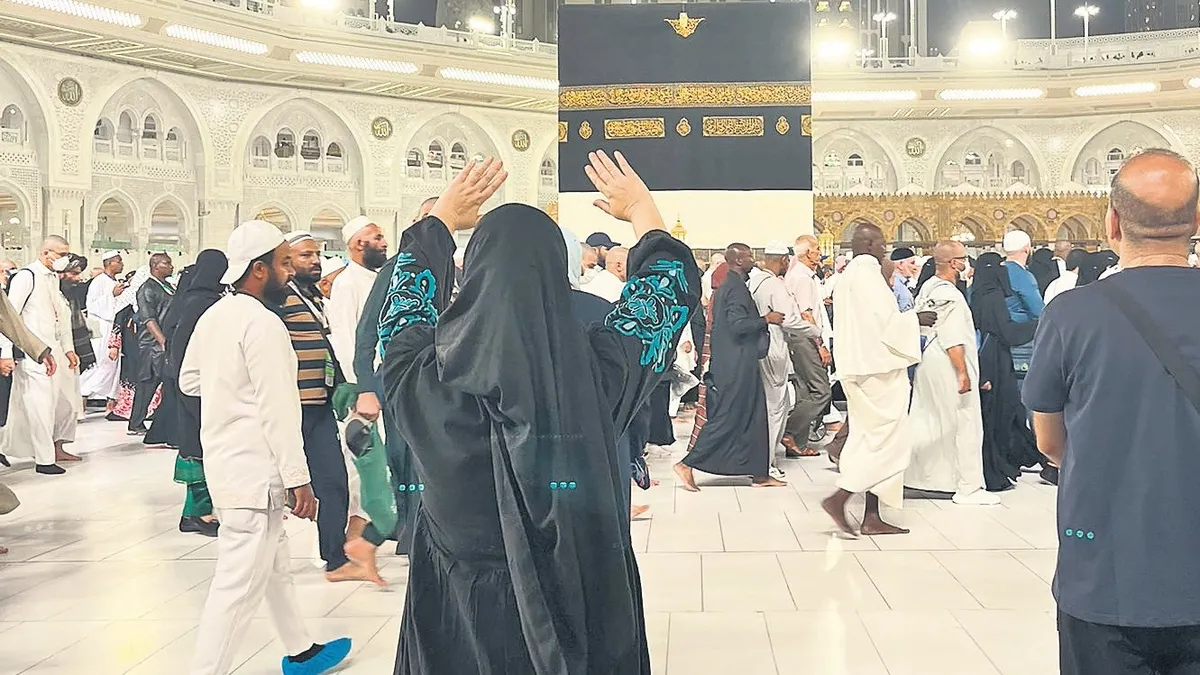 Beyazdan Siyaha: Hac Yolculuğumun Hüzünlü Vedası