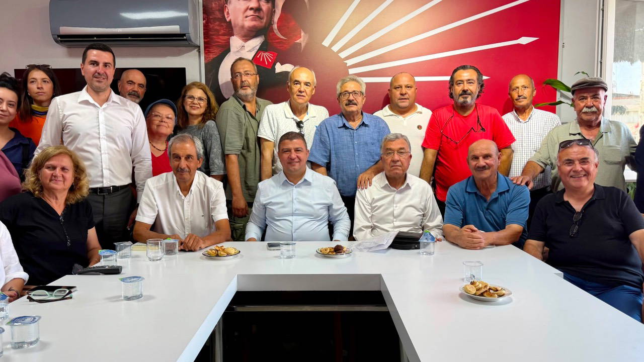 Beydağ ve Tire Belediye Başkanları CHP'den İstifa Etti