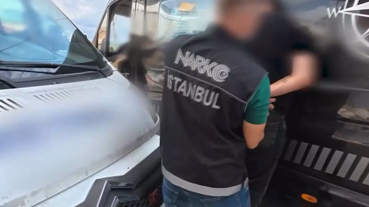 Beykoz'da 409 Kilo Skunk Operasyonu: 3 Gözaltı