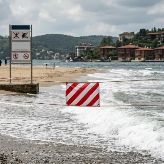 Beykoz'da Denize Girmek 2 Gün Yasak: Dalga Boyu Tehlikeli