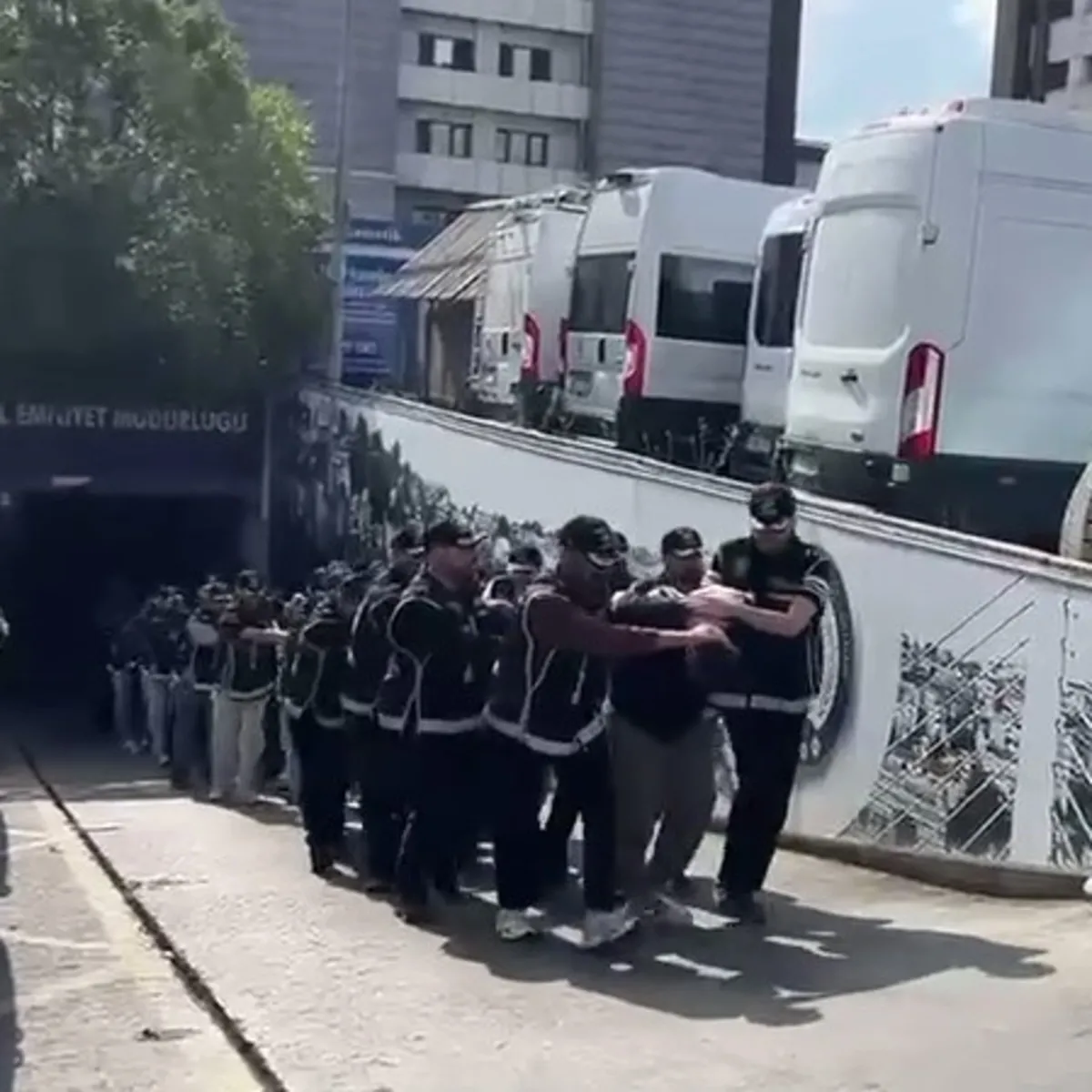 Beykoz'da Saklanan Cephanelik Ortaya Çıktı: Sedat Şahin Suikast Planı Çöktü