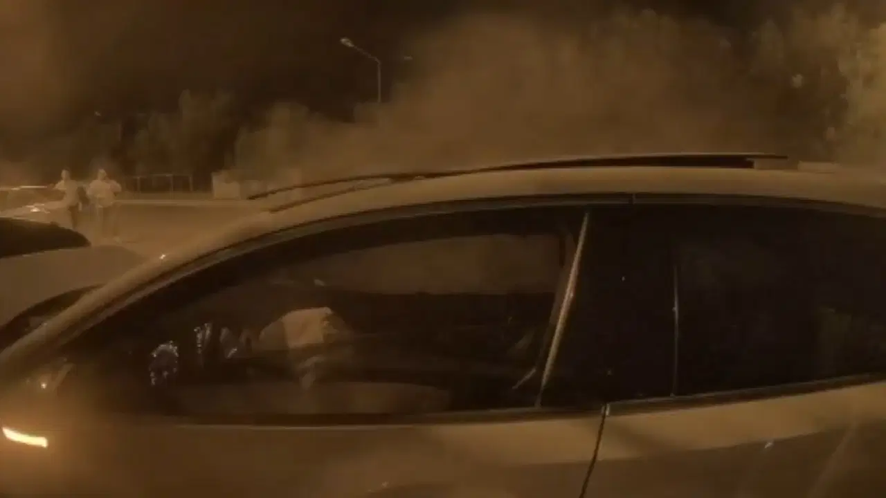 Beylikdüzü'nde alkollü sürücü sahilde oturanlara daldı: 6 yaralı