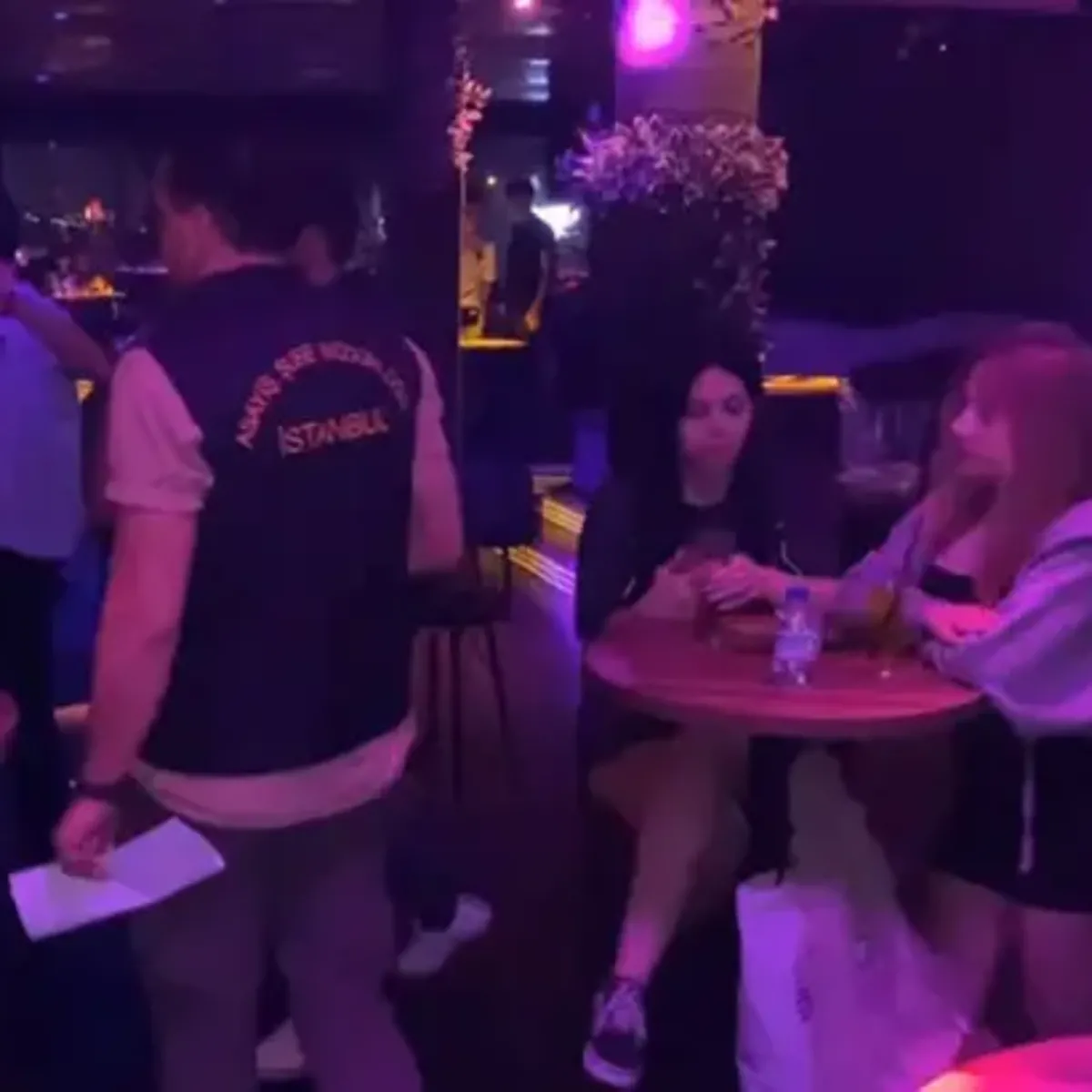 Beyoğlu'nda Gece Operasyonu: Eğlence Mekanlarına Denetim