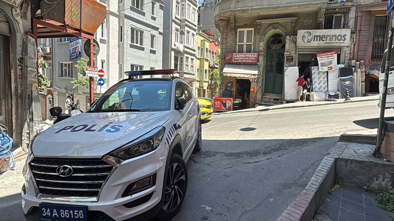 Beyoğlu'nda motosikletli saldırı: Çivili bombayla dehşet saçtılar