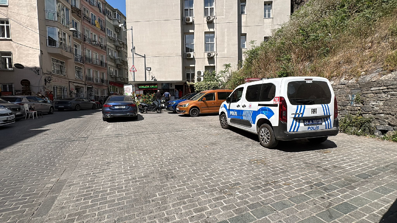 Beyoğlu'nda Otopark Çalışanı Arkadan Vuruldu