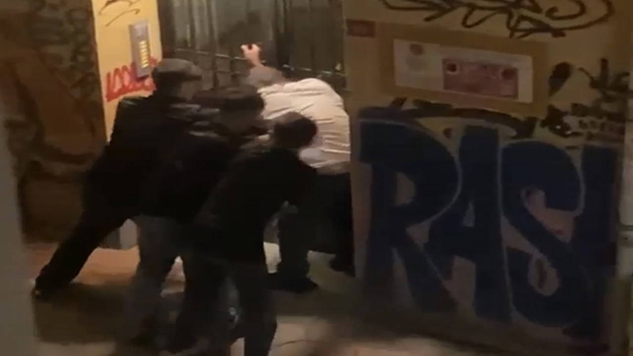 Beyoğlu'nda 4 Çocuk Gasptan Tutuklandı: O Anlar Kamerada