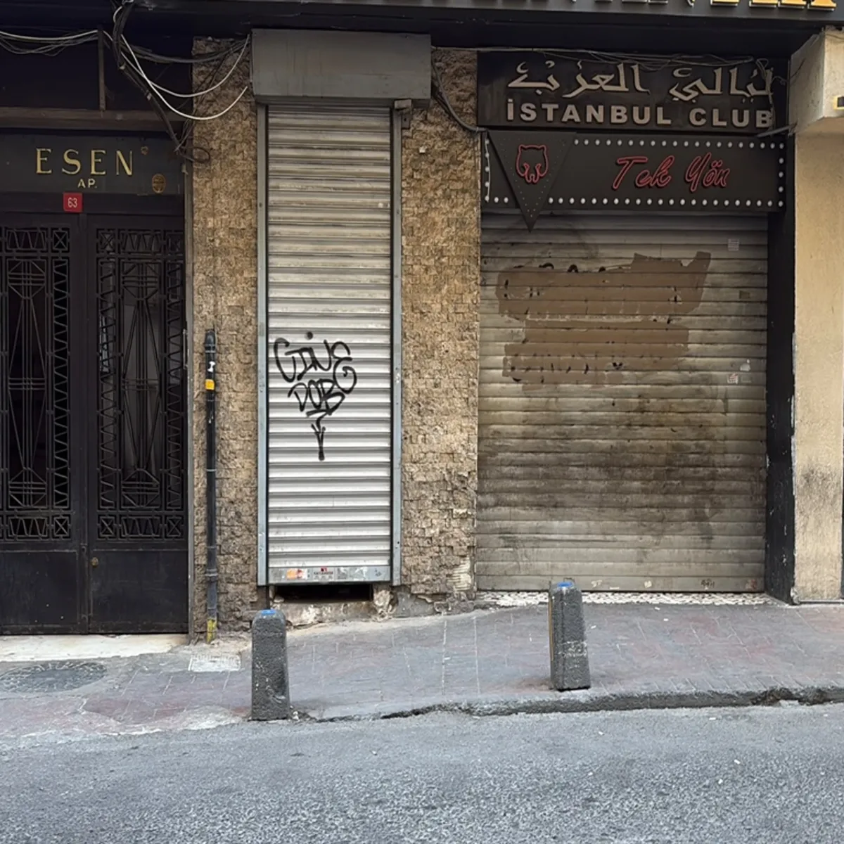 Beyoğlu'nda LGBT parti çağrısı yapan mekan mühürlendi