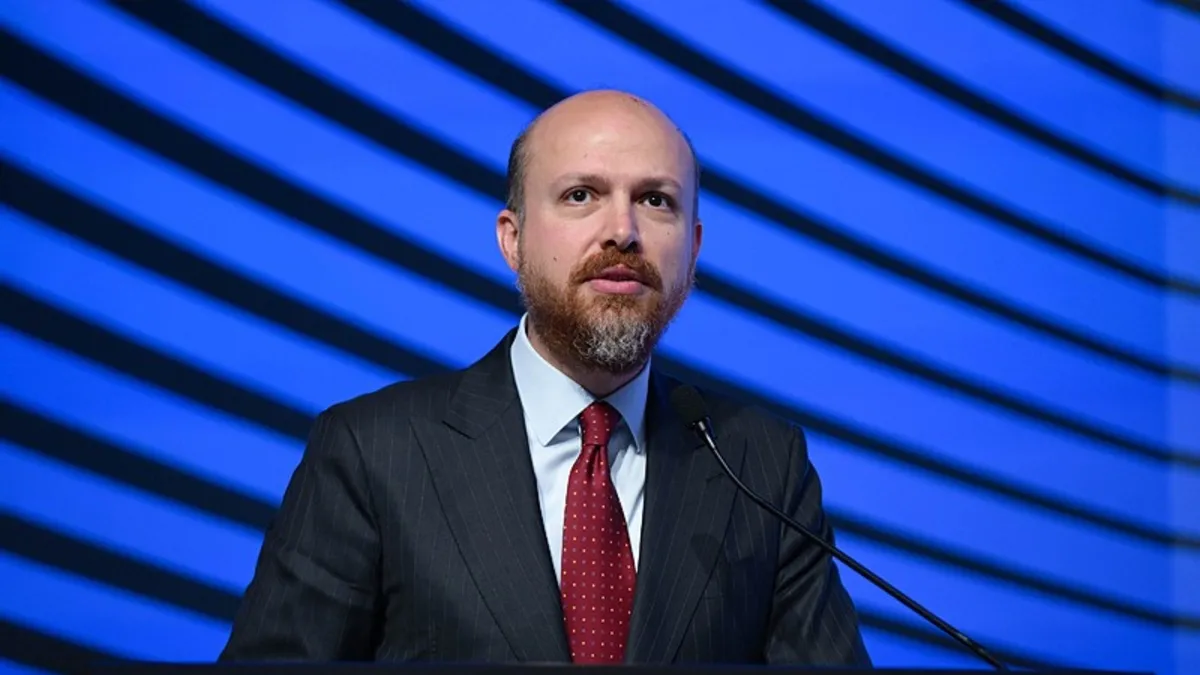 Bilal Erdoğan'dan gençlere özel tavsiyeler: Geçmişinizi bilin, kitap okuyun