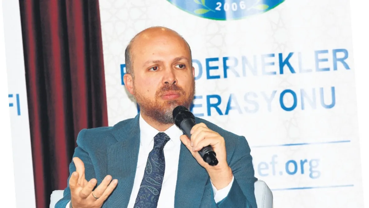 Bilal Erdoğan: Türkiye mezunları gönüllü elçilerimiz oluyor