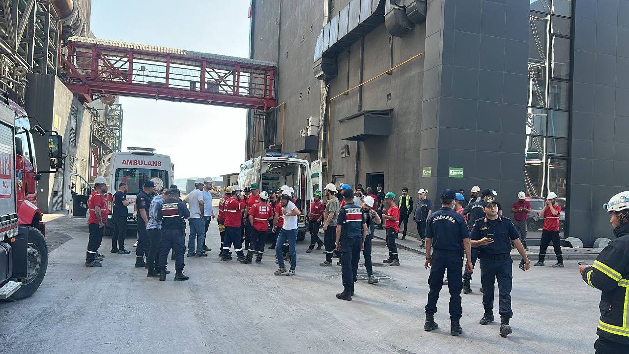 Bilecik'te Çelik Fabrikasında Patlama: 3 Yaralı Hastaneye Kaldırıldı