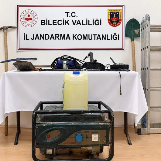 Bilecik'te Jandarma Define Kazısına Suçüstü Baskını